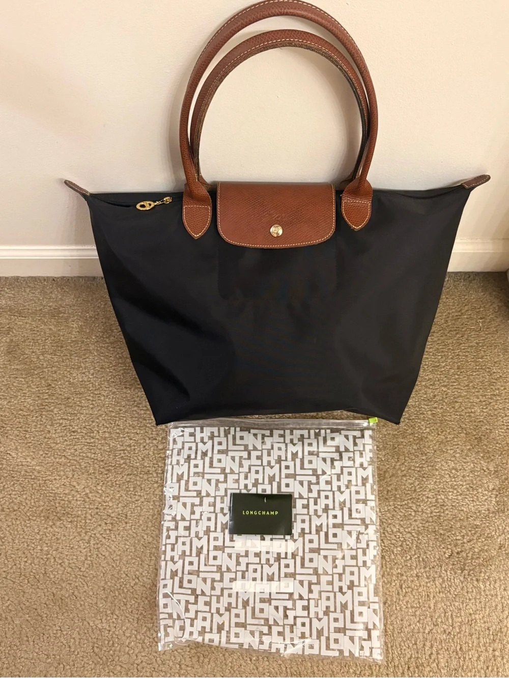 Longchamp Black Nylon Shoulder Bag with Brown Leather Trim - Picture 2 of 3
